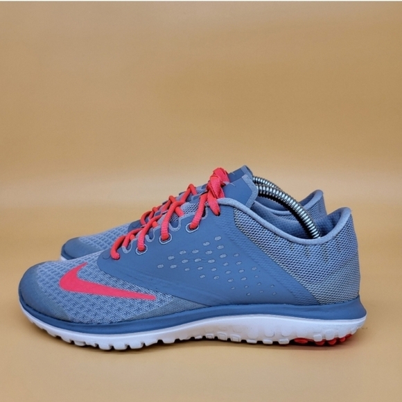 Nike Shoes - Nike Women's FS Lite Run 2 Running Shoes Size 7